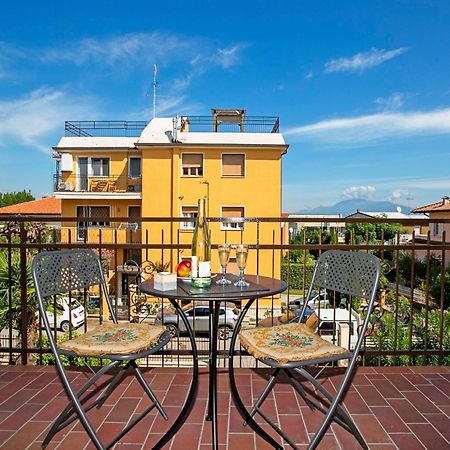 Villa Mimosa - Appartamento 2 - Happy Rentals Desenzano del Garda Eksteriør billede