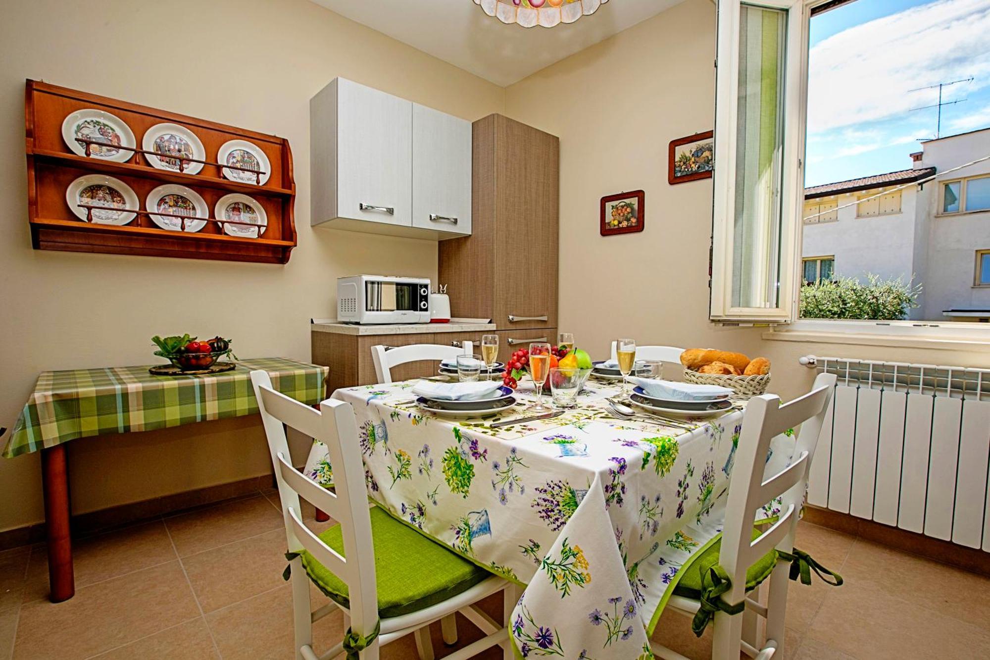 Villa Mimosa - Appartamento 2 - Happy Rentals Desenzano del Garda Eksteriør billede