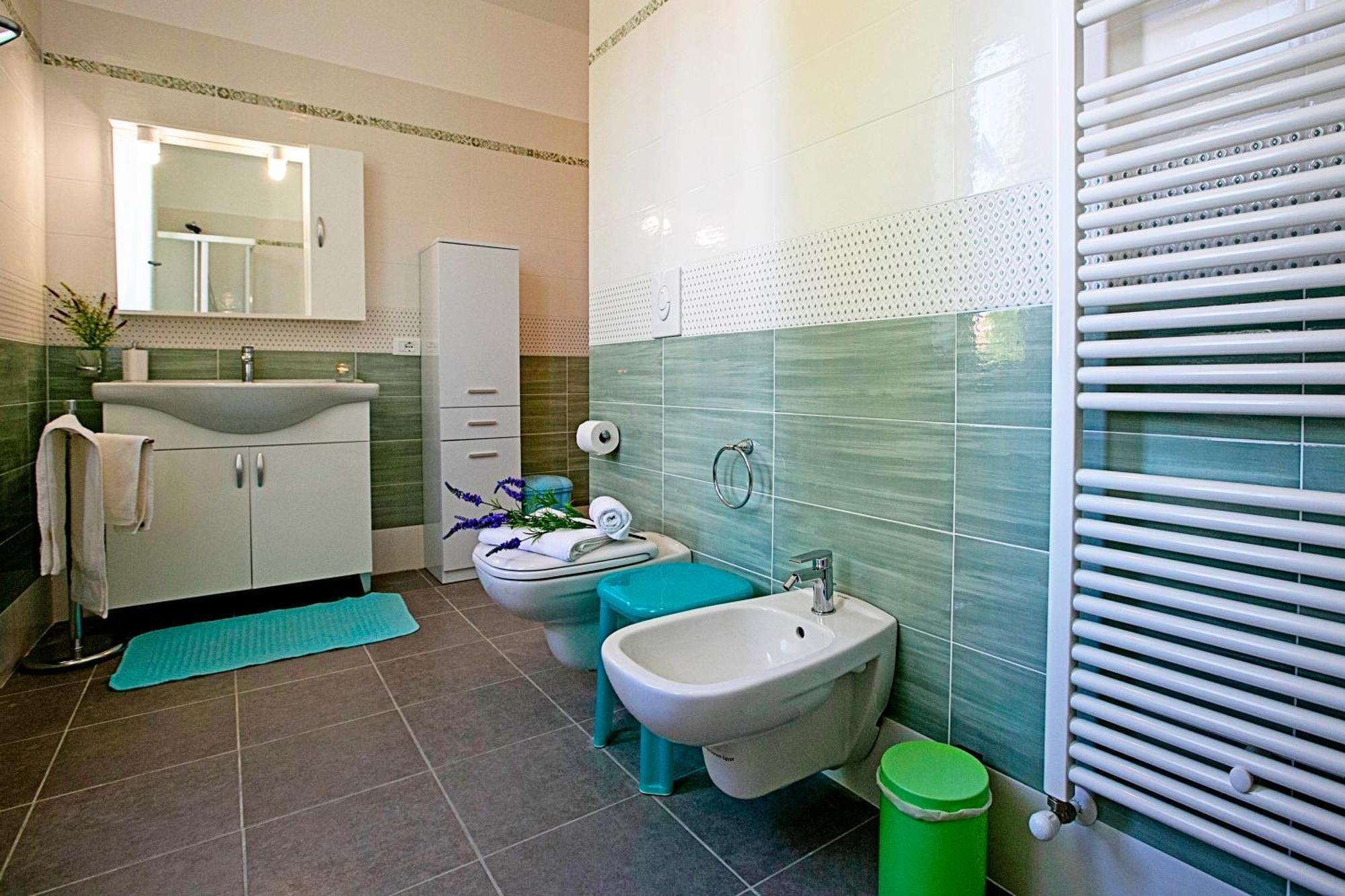 Villa Mimosa - Appartamento 2 - Happy Rentals Desenzano del Garda Eksteriør billede