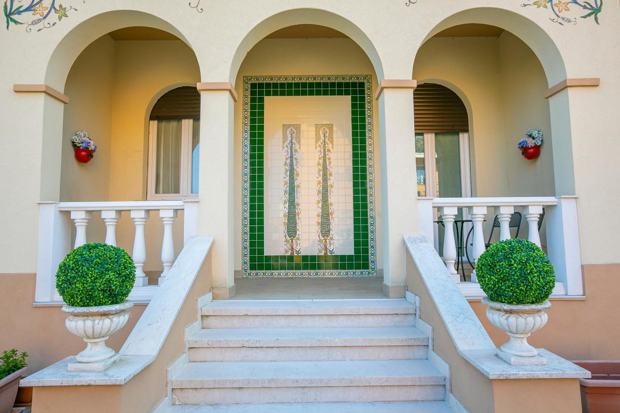 Villa Mimosa - Appartamento 2 - Happy Rentals Desenzano del Garda Eksteriør billede