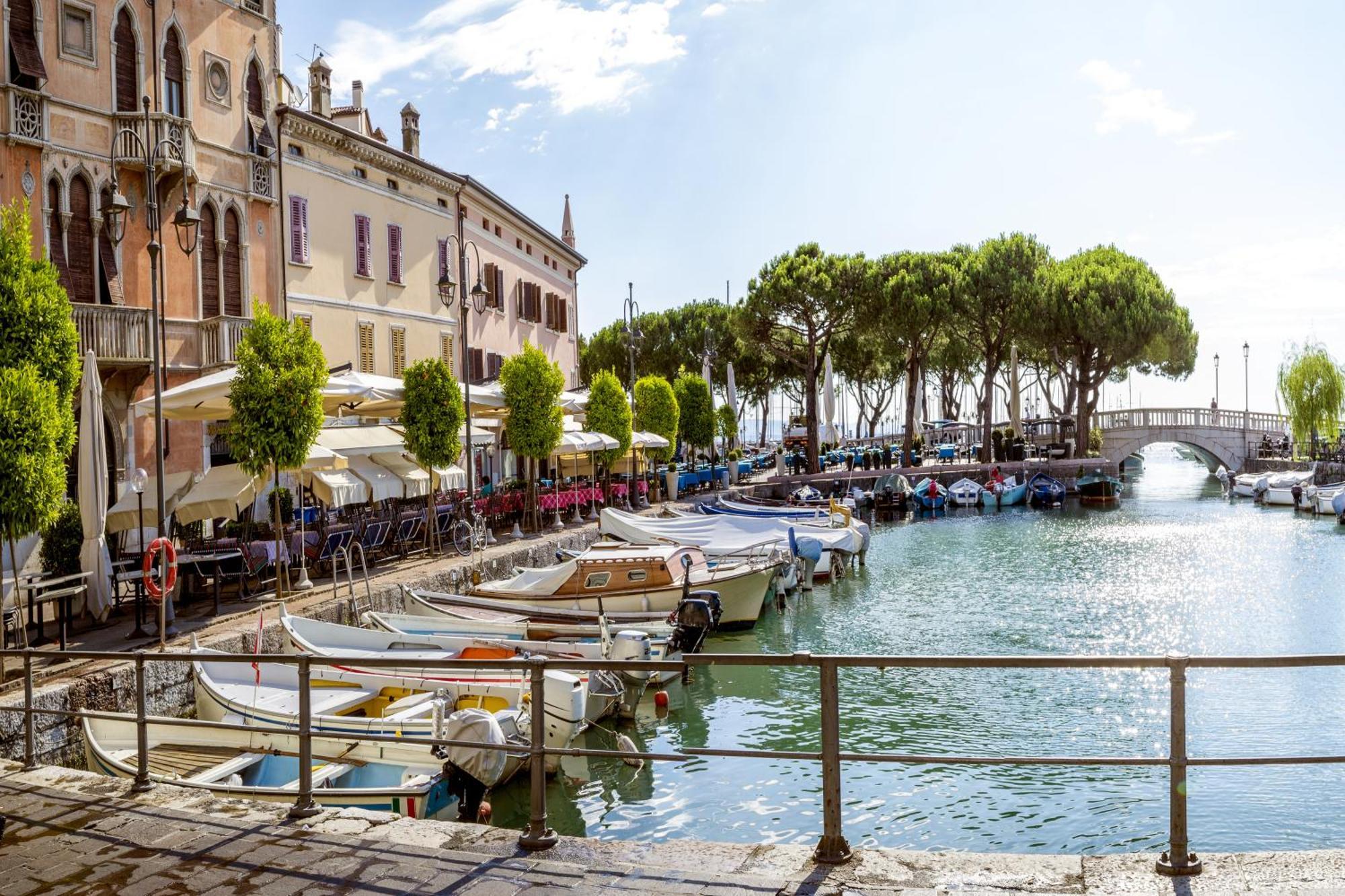 Villa Mimosa - Appartamento 2 - Happy Rentals Desenzano del Garda Eksteriør billede